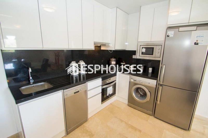 Foto 6ced9496-c571-49c7-a191-adc936708b77. Ground floor with parking pool in Villamartín-Las Filipinas Orihuela