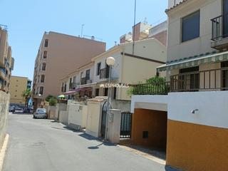 Casa aparellada a Pueblo. Chalet a 300 metros de la playa