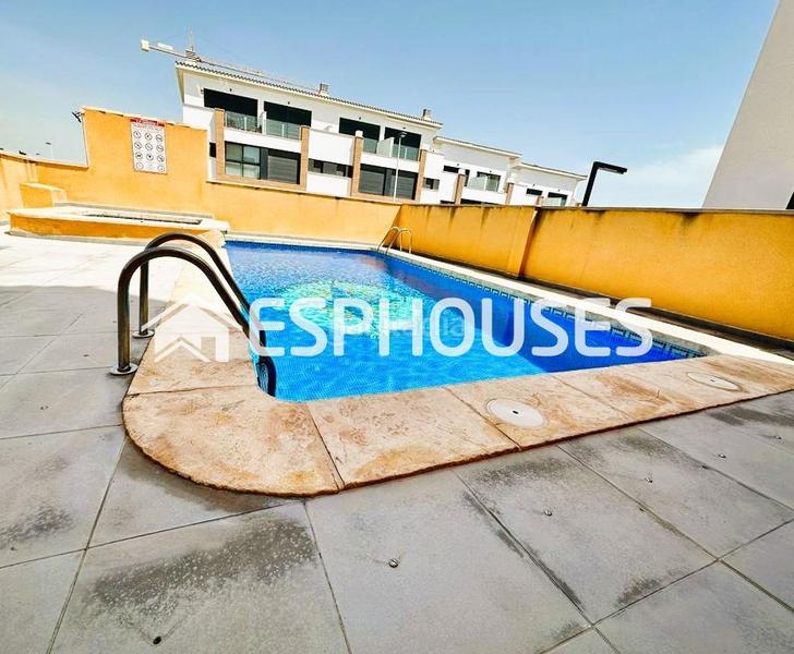 Foto 42c6bba0-a846-41cd-9b76-310be4890555. Casa con parcheggio piscina in Los Secanos Guardamar del Segura