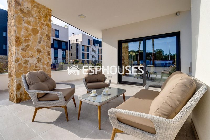 Foto f7317e6e-829a-47c8-bc27-3bf8b406eedb. Planta baixa amb aparcament piscina a Rojales