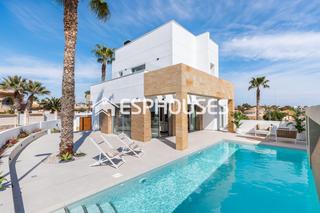 Casa a Rojales. Villa de lujo con amplio sótano en ciudad quesada