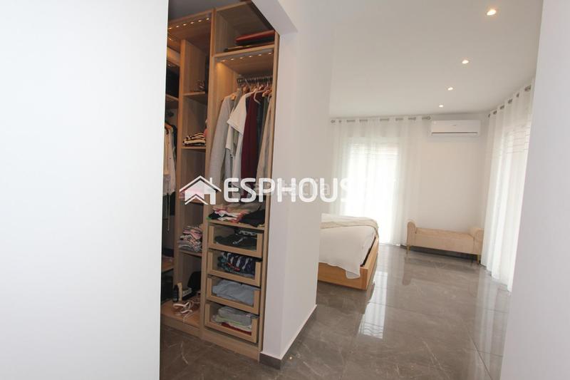 Foto 4ae24411-e225-4650-9092-1548caf658c5. Casa villa privada moderna de lujo en una sola planta con piscina privada en Busot