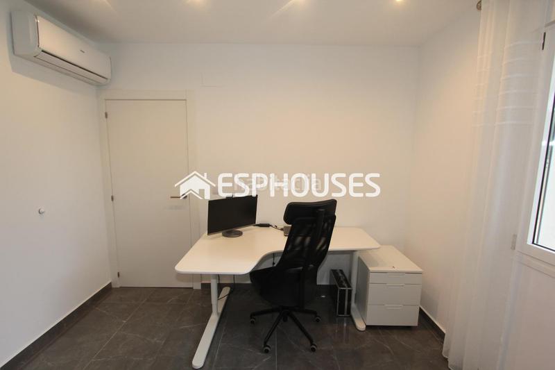 Foto 952e1937-ef71-4ad2-aec5-1eaa22bbe739. Casa villa privada moderna de lujo en una sola planta con piscina privada en Busot