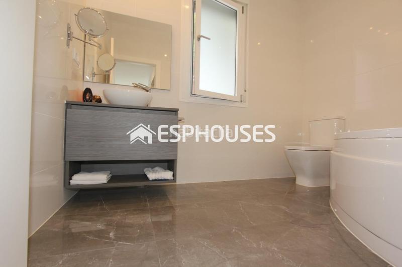 Foto d061b7fc-5d6a-47aa-9f00-3efdee7f6dca. Casa villa privada moderna de lujo en una sola planta con piscina privada en Busot