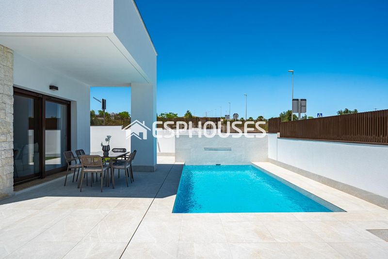 Foto 1cabdb03-5caf-423a-8a59-9226a17820f9. Casa amb aparcament piscina a Desamparados - Hurchillo - Torremendo Orihuela