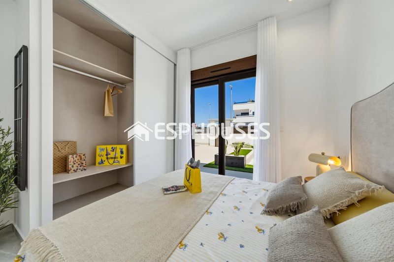 Foto 37151155-0492-4890-a92a-f583a33fb746. Casa amb aparcament piscina a Desamparados - Hurchillo - Torremendo Orihuela