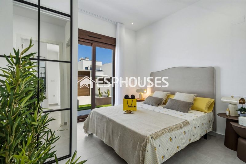 Foto ba573b84-76fd-4a09-9f58-3cc307e1fed4. Casa amb aparcament piscina a Desamparados - Hurchillo - Torremendo Orihuela
