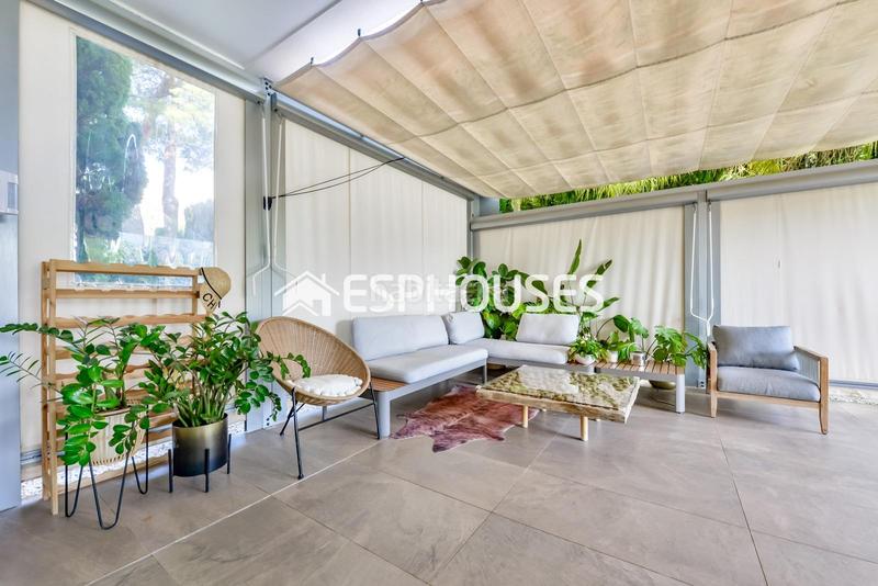 Foto 1bf00e3e-c380-4c99-a429-d2a9e20e8eef. Casa amb calefacció aparcament piscina a Golf Bahía Finestrat