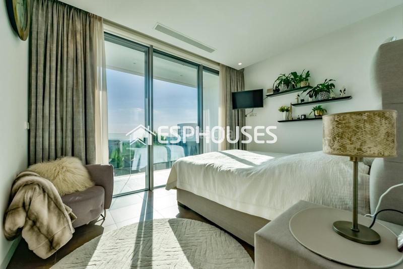 Foto 3ecd0c95-a201-4173-a702-c35665d60bb7. Casa amb calefacció aparcament piscina a Golf Bahía Finestrat