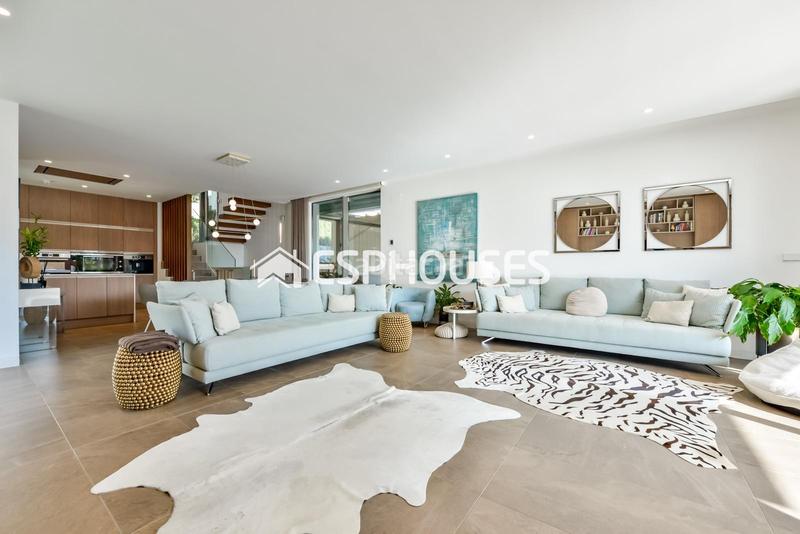 Foto 4b2d85a9-bfee-486c-a3b4-443a61b817f4. Casa amb calefacció aparcament piscina a Golf Bahía Finestrat