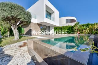 Maison à Golf Bahía. Casa de lujo con jardín y piscina en sierra cortina
