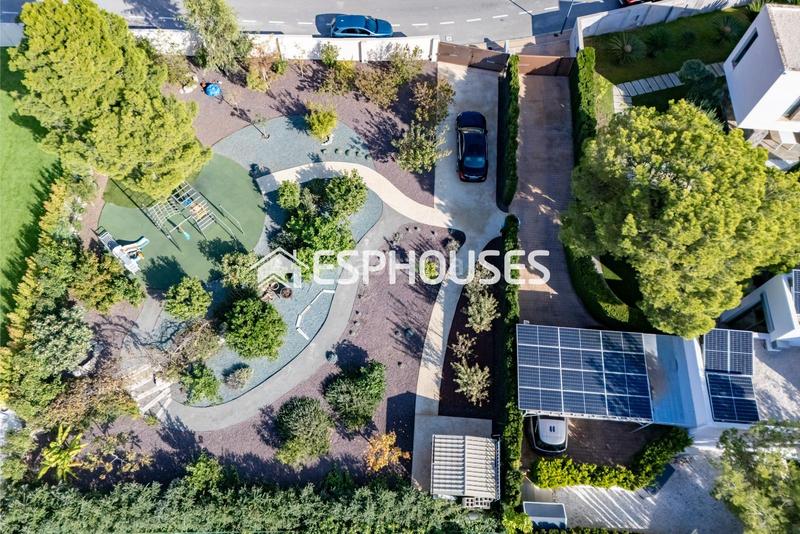 Foto a9be96b9-2214-42bc-bc02-53fcb5754c77. Casa amb calefacció aparcament piscina a Golf Bahía Finestrat