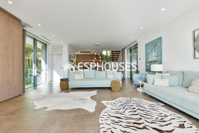 Foto ab3993ab-1fa6-4302-8785-77e461d1c8b2. Casa amb calefacció aparcament piscina a Golf Bahía Finestrat