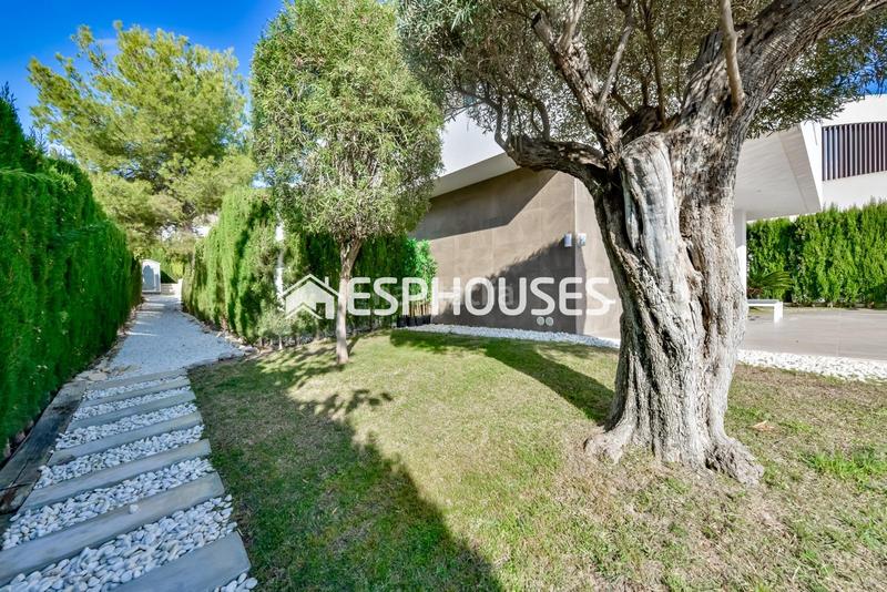 Foto abc9046e-26a3-4829-85b8-477d4ecd657a. Casa amb calefacció aparcament piscina a Golf Bahía Finestrat