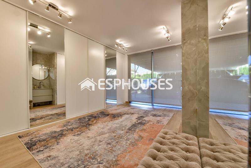 Foto b90d4ebc-c41c-4ee8-9c58-07fa5ae772b3. Casa amb calefacció aparcament piscina a Golf Bahía Finestrat