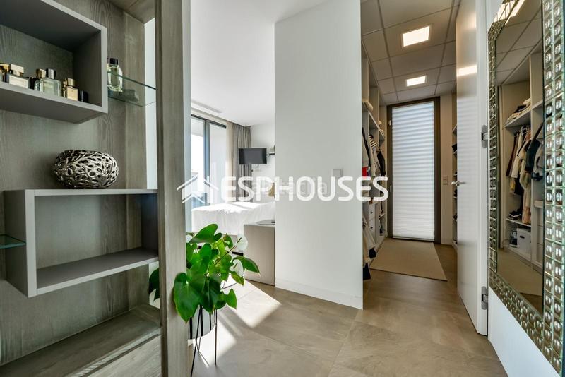 Foto bc6304f8-7524-405f-adba-9beec9b043dd. Casa amb calefacció aparcament piscina a Golf Bahía Finestrat