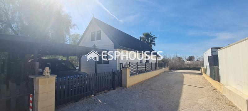 Foto bd0b1c8c-8d1a-4683-8170-2e6857b1d8dc. Terreno residencial terreno con chalet en la hoya daimes en Elche / Elx