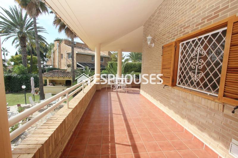 Foto 2363c2e1-ea87-42db-a297-6e4570cfc7b9. Casa con riscaldamento parcheggio piscina in Varadero Nucia (la)