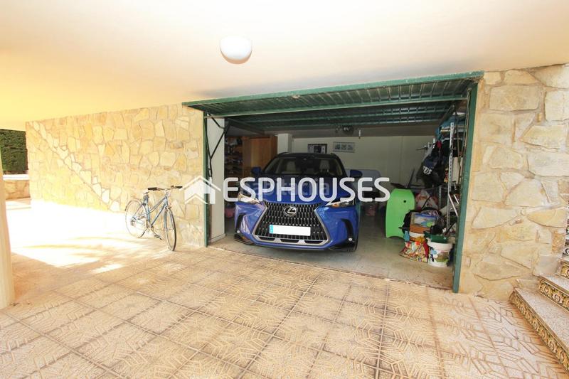 Foto b9cb53ff-3caa-49ce-bf88-f50826fa7544. Casa con riscaldamento parcheggio piscina in Varadero Nucia (la)