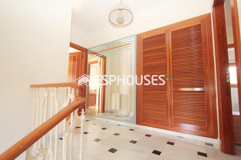 Foto d0277c61-b87d-45f7-941f-fb2bfa8cb595. Casa con riscaldamento parcheggio piscina in Varadero Nucia (la)