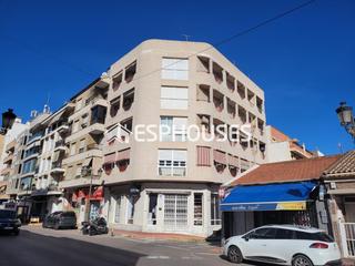 Appartement à Pueblo. Céntrico piso de 2 dormitorios con ascensor y cerca de la playa