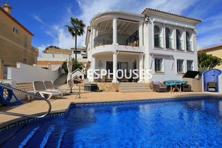 Casa a El Tossal-Bello Horizonte. Impresionante villa familiar con vistas panorámicas al mar, pisc