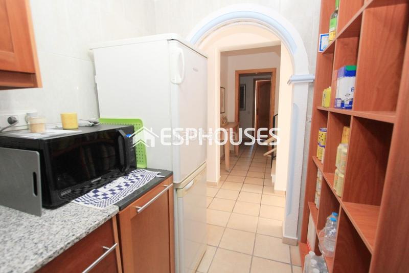 Foto 5748373c-06c0-4635-90c5-8a276a0ee5ba. Casa con riscaldamento parcheggio piscina in El Tossal-Bello Horizonte Nucia (la)