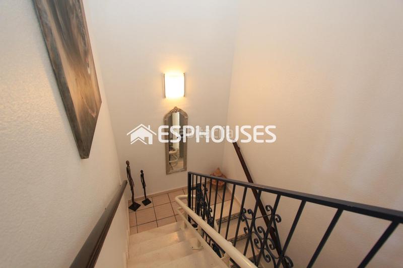 Foto 5ed38098-af28-4016-a866-fd3ff7918069. Casa con riscaldamento parcheggio piscina in El Tossal-Bello Horizonte Nucia (la)