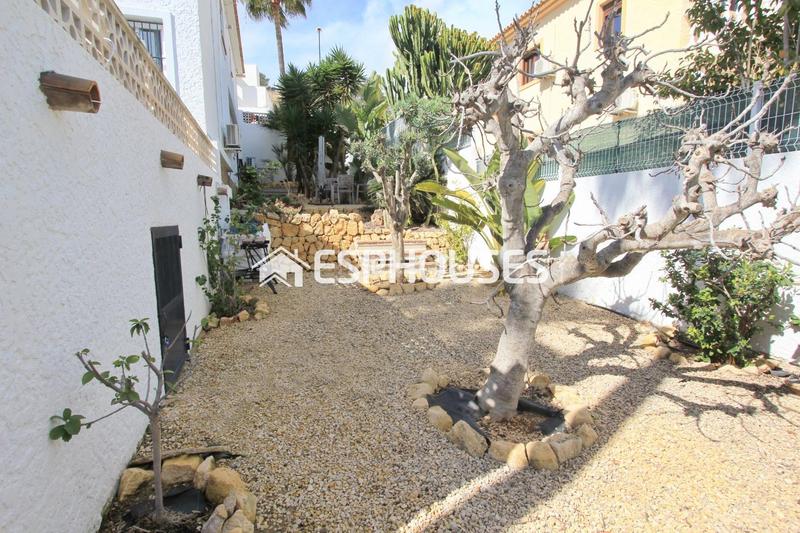 Foto 6e79dcb5-66eb-485f-bed5-ad315529ff10. Casa con riscaldamento parcheggio piscina in El Tossal-Bello Horizonte Nucia (la)