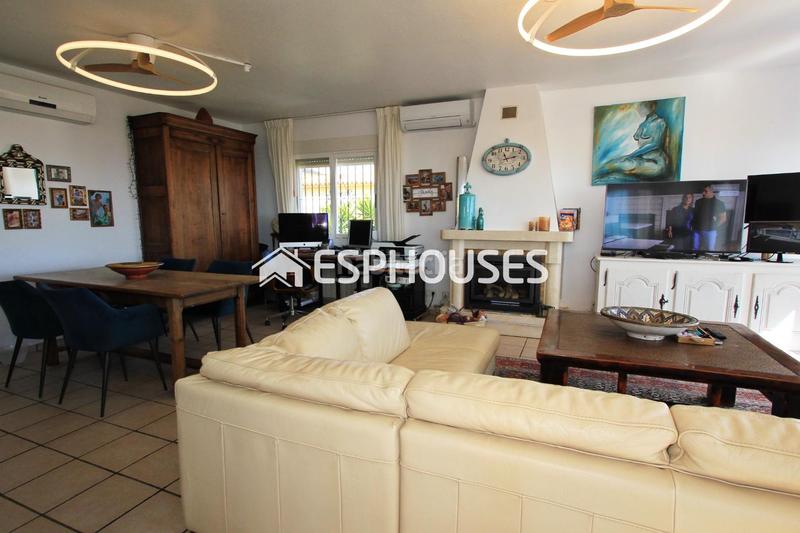 Foto a7a53041-9660-4e65-b761-d8492cb44b04. Casa con riscaldamento parcheggio piscina in El Tossal-Bello Horizonte Nucia (la)
