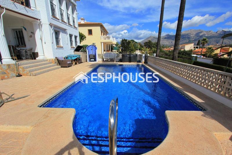 Foto f014d2de-88c1-4404-9293-9805ab02799d. Casa con riscaldamento parcheggio piscina in El Tossal-Bello Horizonte Nucia (la)