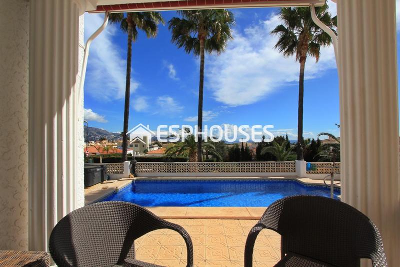 Foto f9c467d4-6882-40e0-ab92-bb32799b79d7. Casa con riscaldamento parcheggio piscina in El Tossal-Bello Horizonte Nucia (la)
