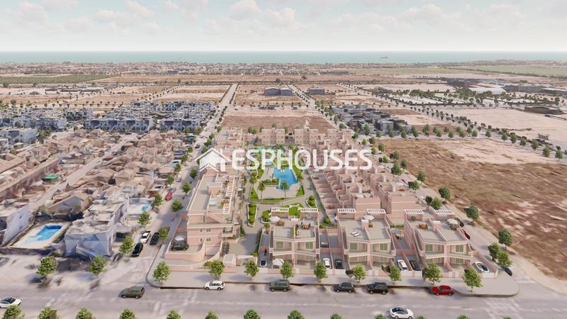 Foto 6dedefbb-3188-4fba-a4df-0b56b6fe52a0. Semi detached house with parking pool in Pueblo Latino Pilar de la Horadada