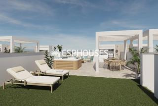 Casa en Pilar de la Horadada Ciudad. Adosado de obra nueva en planta alta, con 2 dormitorios, en pila