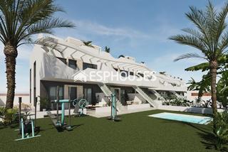 Casa a Pilar de la Horadada Ciudad. Adosado de obra nueva en planta baja, con 2 dormitorios, en pila