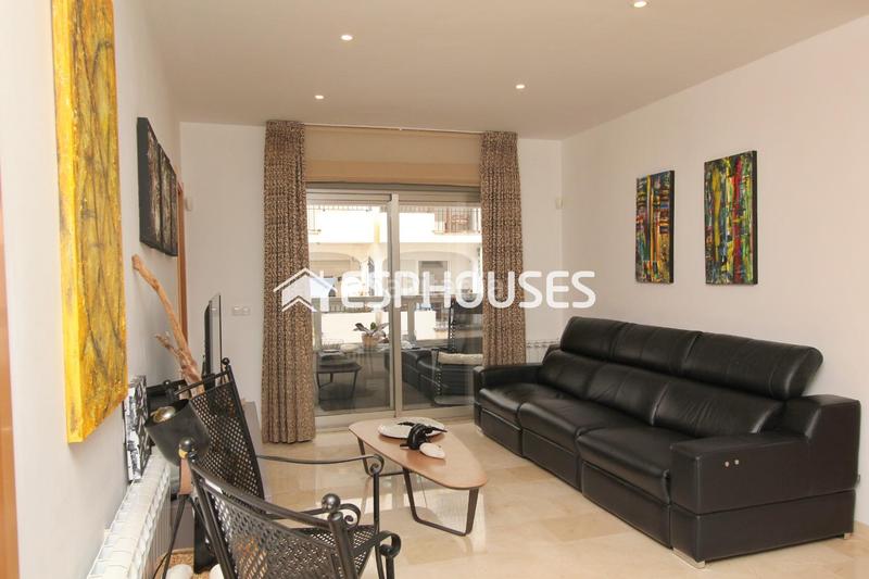 Foto 19759e99-9474-4b5f-a1b0-d4e43ffecc75. Piso apartamento muy céntrico con plaza de parkingquotúltimo precioquot en Altea