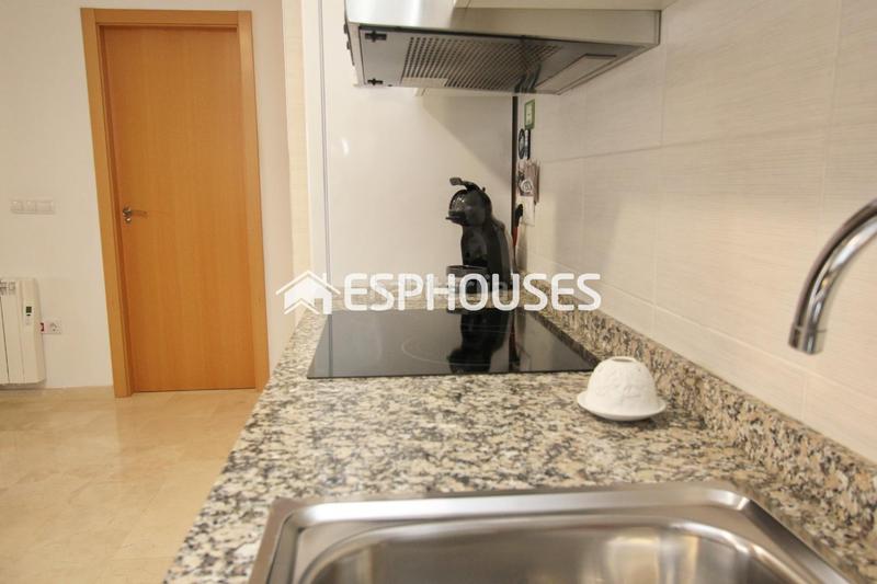 Foto 3d3f054a-eb43-4c86-b4fd-5e9d265bfe0b. Piso apartamento muy céntrico con plaza de parkingquotúltimo precioquot en Altea