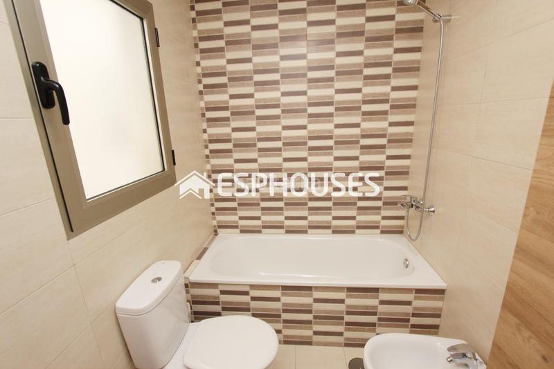 Foto ab3e7bff-5b91-4cec-8c1b-5895842e619b. Piso apartamento muy céntrico con plaza de parkingquotúltimo precioquot en Altea
