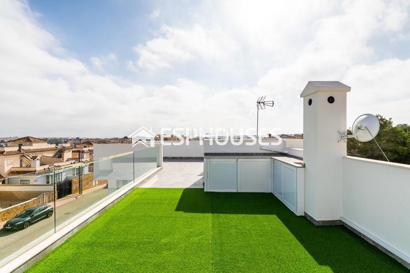 Foto c62acd57-f1ad-45cd-a4d0-6d66865c9175. Haus mit parking pool in Los Almendros Orihuela