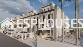 House in Monte y Mar. Adosado triplex en esquina con solarium privado, sótano y piscin