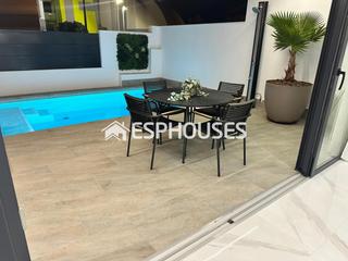 Casa a schiera in San Pedro del Pinatar. Nueva promoción vanguardista de 4 amplias casas adosadas