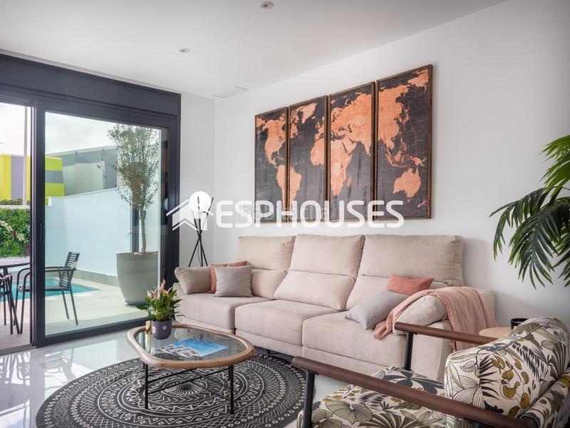 Foto 3743b953-2e6d-4b6b-8443-e6c2b6bf7ba1. Semi detached house with parking pool in San Pedro del Pinatar San Pedro del Pinatar