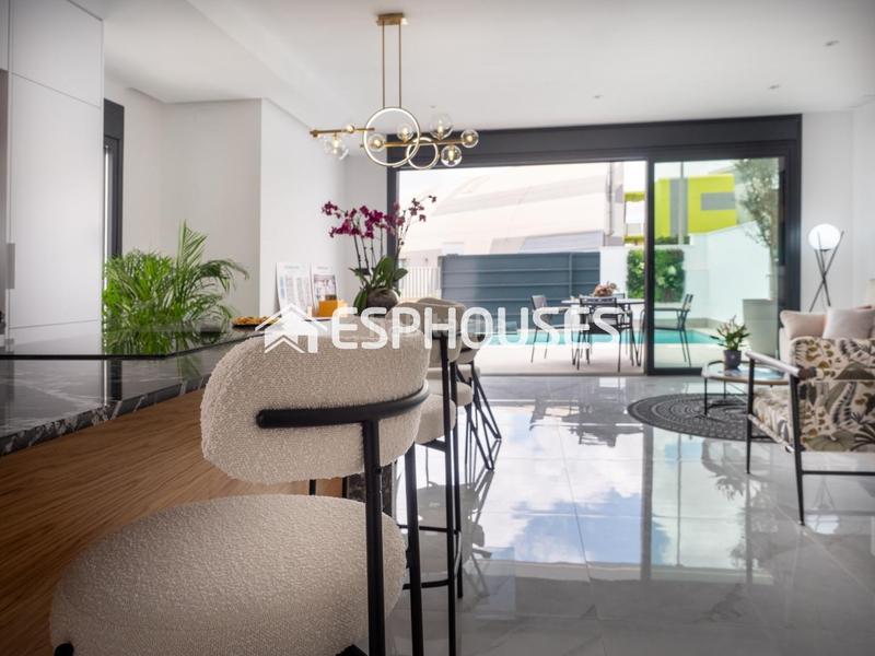 Foto 5083fc5e-cb95-4b82-bbff-5a9da2f86abb. Semi detached house with parking pool in San Pedro del Pinatar San Pedro del Pinatar