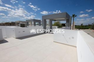 Maison à San Fulgencio. Adosado de obra nueva, en planta alta, de 3 dormitorios, en san