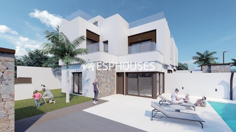 Foto c4384921-694f-419d-8323-30981fc6beac. Casa aparellada amb aparcament piscina a Benijófar