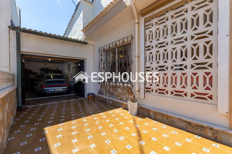 Foto d1092865-3dcd-4fae-81c6-87a237778c93. Maison avec parking dans Los Europeos Torrevieja