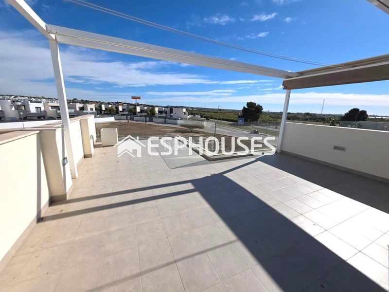 Foto 4f7b6637-1527-4199-bce4-17e4f47edd32. Casa amb aparcament piscina a Rojales