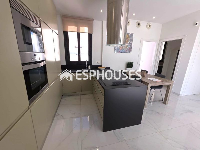 Foto 6f0fc982-74ff-499b-a2cf-8c82af359c65. Casa amb aparcament piscina a Rojales