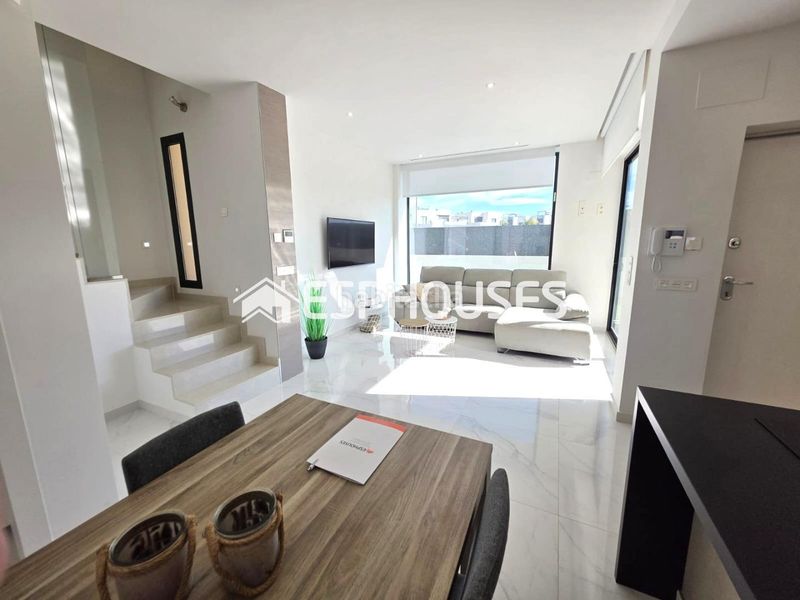 Foto fd7a85d4-cfef-4b6c-b928-e143355eff56. Casa amb aparcament piscina a Rojales