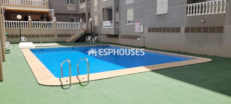 Foto 192e27d9-74ff-41dd-bf5b-e6535360b785. Apartament amb piscina a Las Viñas Guardamar del Segura